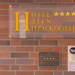 Hafen - Elbe 4*