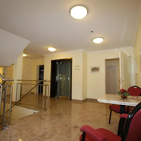 Hafen - Elbe Otel 4*