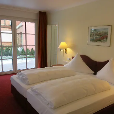Hafen - Elbe Szálloda 4*